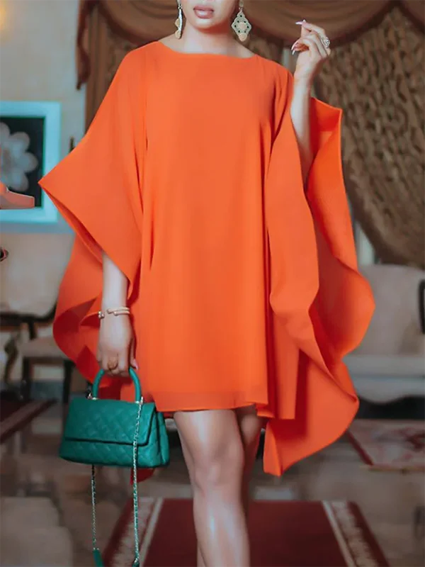 A-Line Sleeveless Pleated Solid Modern Color Halter-Neck Maxi Dresses Bold Women's Statement