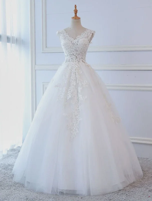 Princess Wedding Dresses Ball Gowns Lace V Neck Sleeveless Floor Length Bridal Gowns Business