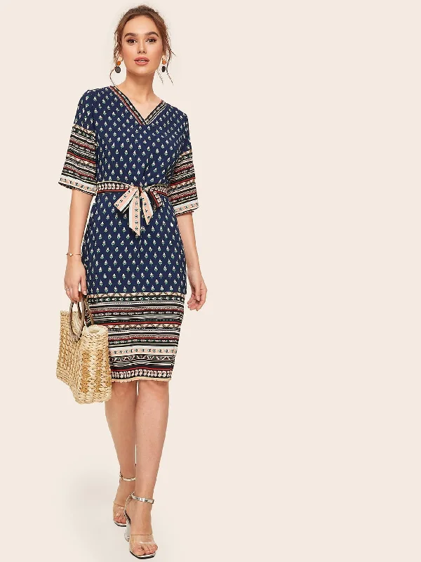 Ditsy Floral Belted Three Quarter Length Sleeve V Neck Natural Knee Length Dress British Gentlewoman Style