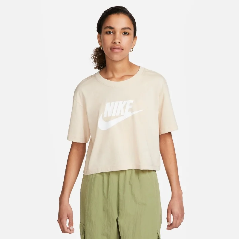 NIKE WOMEN'S SPORTSWEAR ESSENTIAL CROPPED LOGO SAND/WHITE TEE Classic Women's Pin - striped