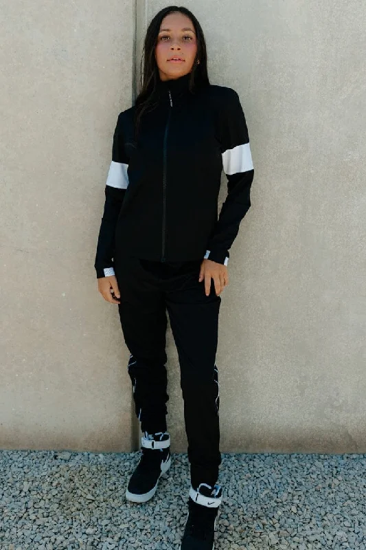 Stark Black